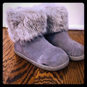 🔥 BOGO 50%🔥 Toms Girls Sz 7 Gray Winter Boots